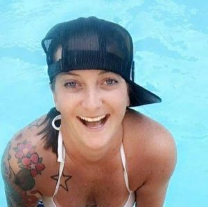 Meet your Posher, Dana